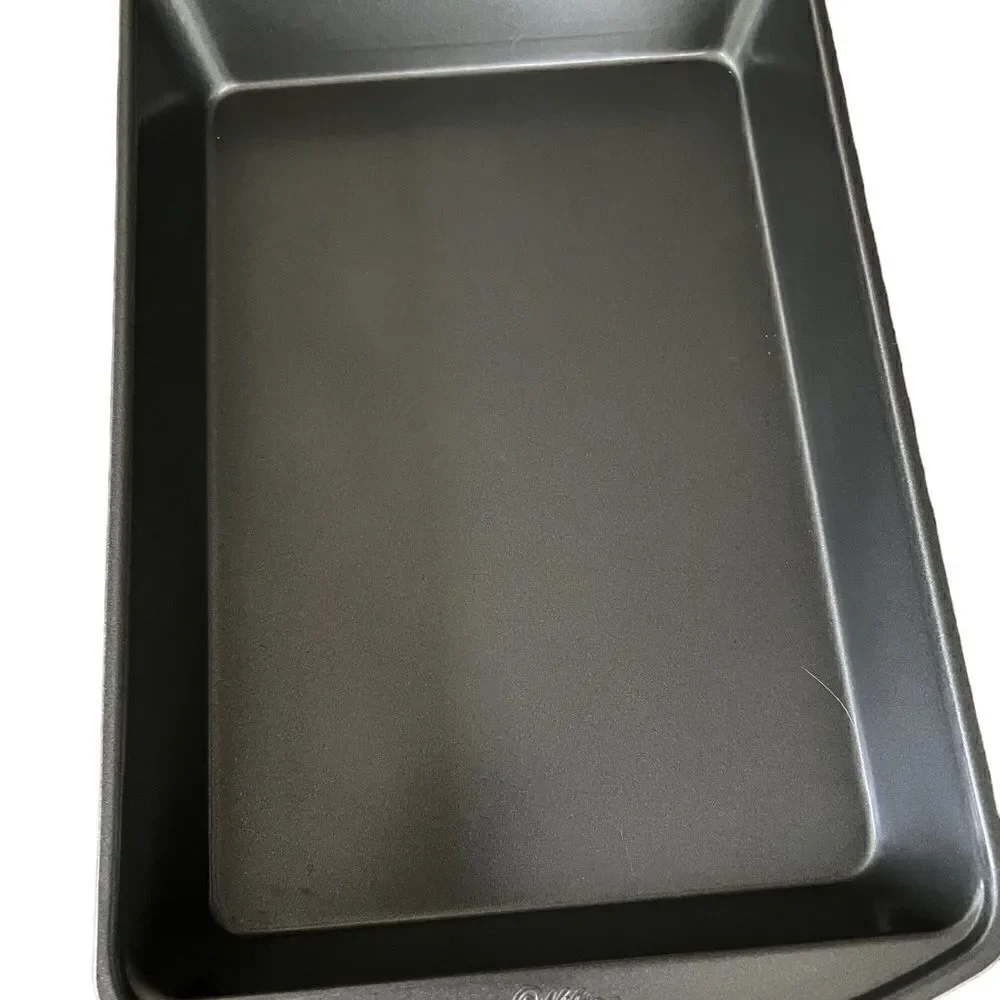 Wilton rectangular baking pan 13x9x2‎